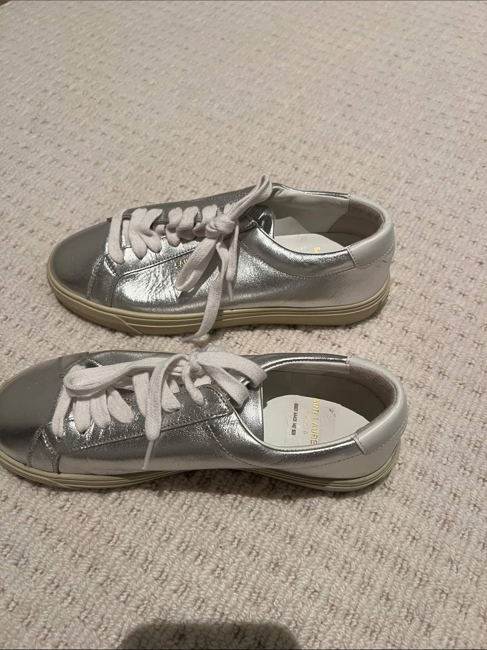 Saint Laurent Metallic Silver Leather Low-Top Sneakers with White Laces - Picture 4 of 5